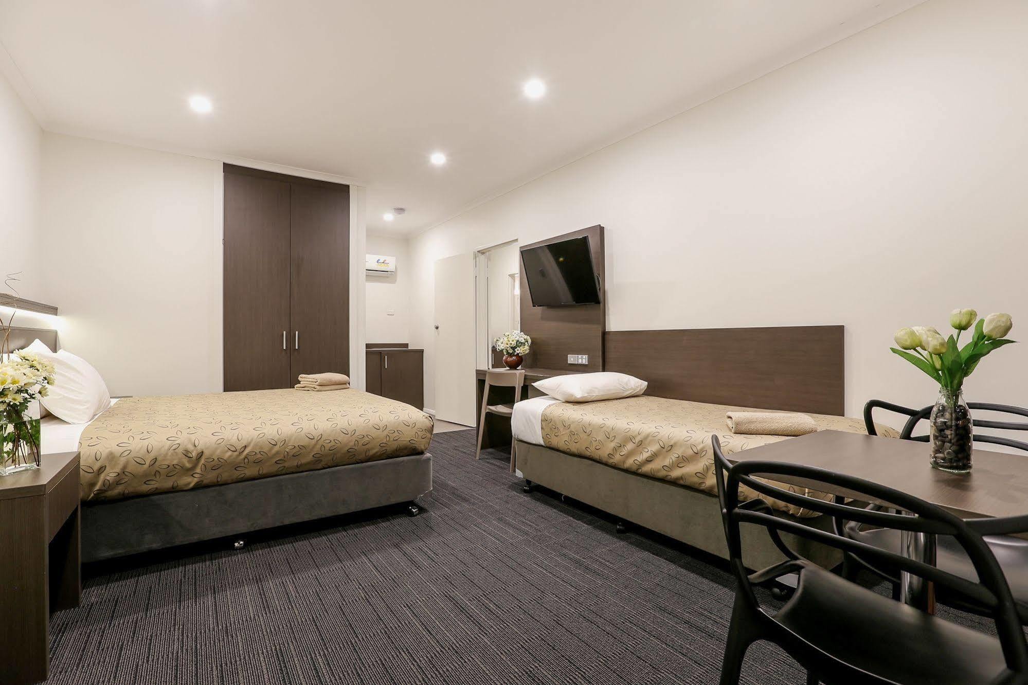 Morphettville Motor Inn Glenelg Extérieur photo