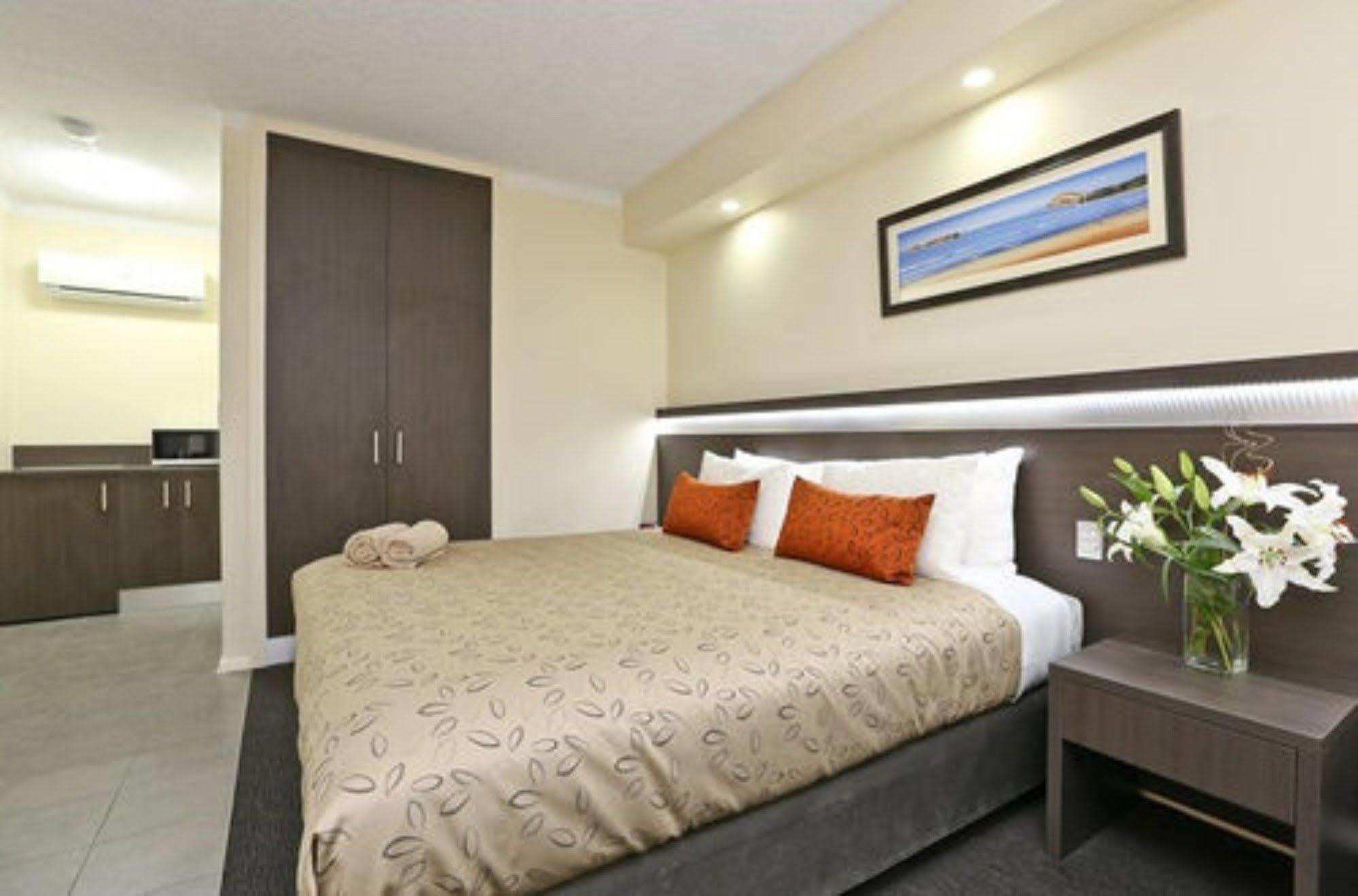 Morphettville Motor Inn Glenelg Extérieur photo